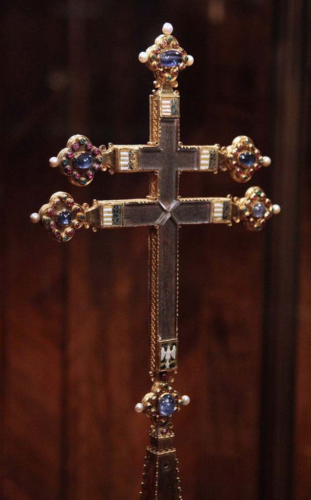 Reliquary Cross of King Ludwig the Great of Hungary